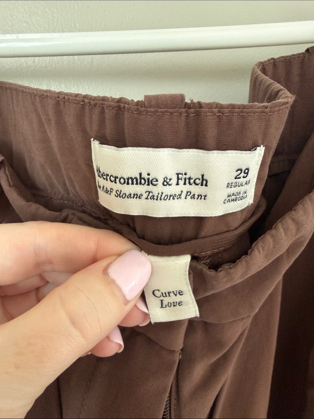 Abercrombie & Fitch Curve Love Sloane Crepe Wide Leg Pant | Size 29R - Picture 3 of 6